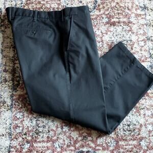 Black Gap men's khaki pants flat front